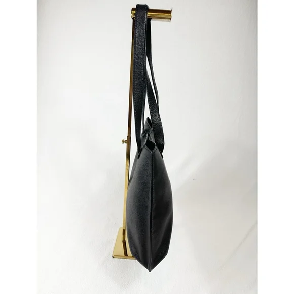 Authentic CHANEL Black Grained Calfskin Shopping Tote - Picture 4 of 15